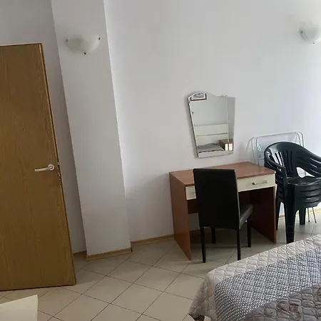 двустаен гледка басейн до 5 души 309 * Slantschew brjag